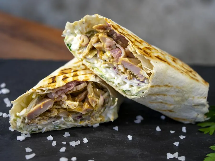 Курица с беконом в горчичном соусе